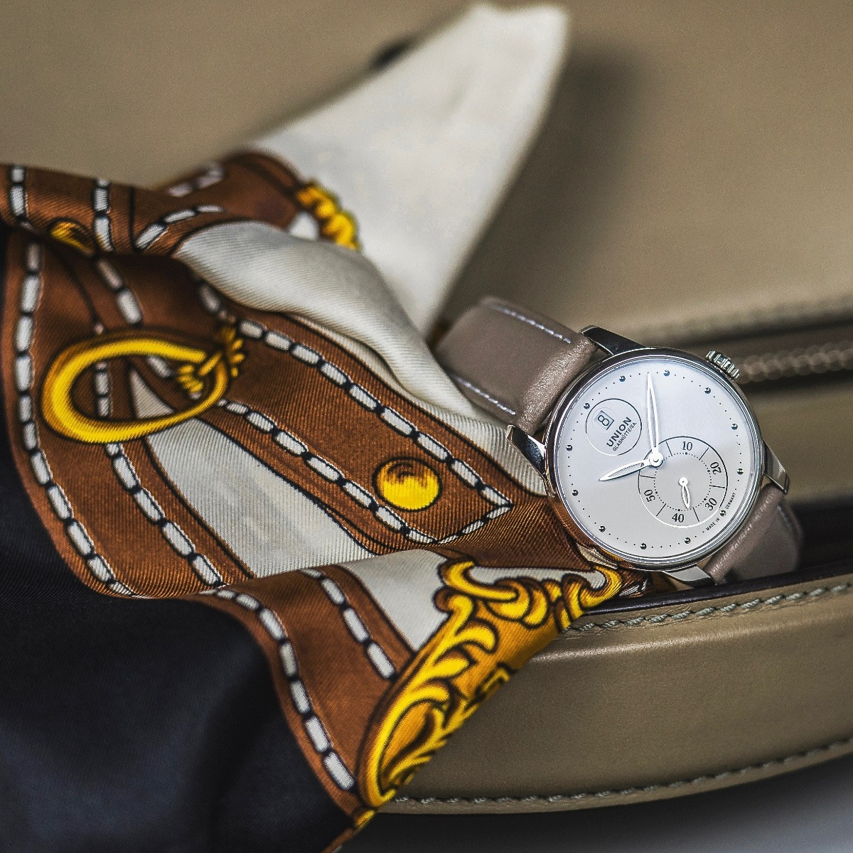 Seris Small Second Seris Small Second